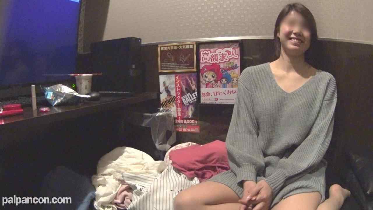 FC2-PPV-1088180 - 【無修正ｘ個人撮影】貧困女性・ネットカフェ難民の実態に迫る！ネカフェ在住のキャバ嬢にインタビューと偽ってエッチなことさせてもらった【＃ネカフェ難民】