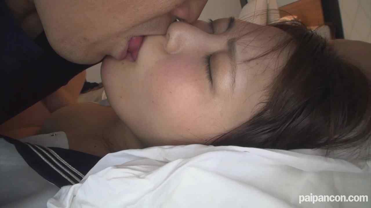 FC2-PPV-1542148 - 【パイパンまんこ中出し】＜爆乳Gカップ幼顔娘＞素人応募で見つけた笑顔がカワイイ清楚系19歳とハメ撮り成功！セーラー服に黒タイツがバッチリ**ぽくって膣中大量ザーメン注入しちゃいました！！