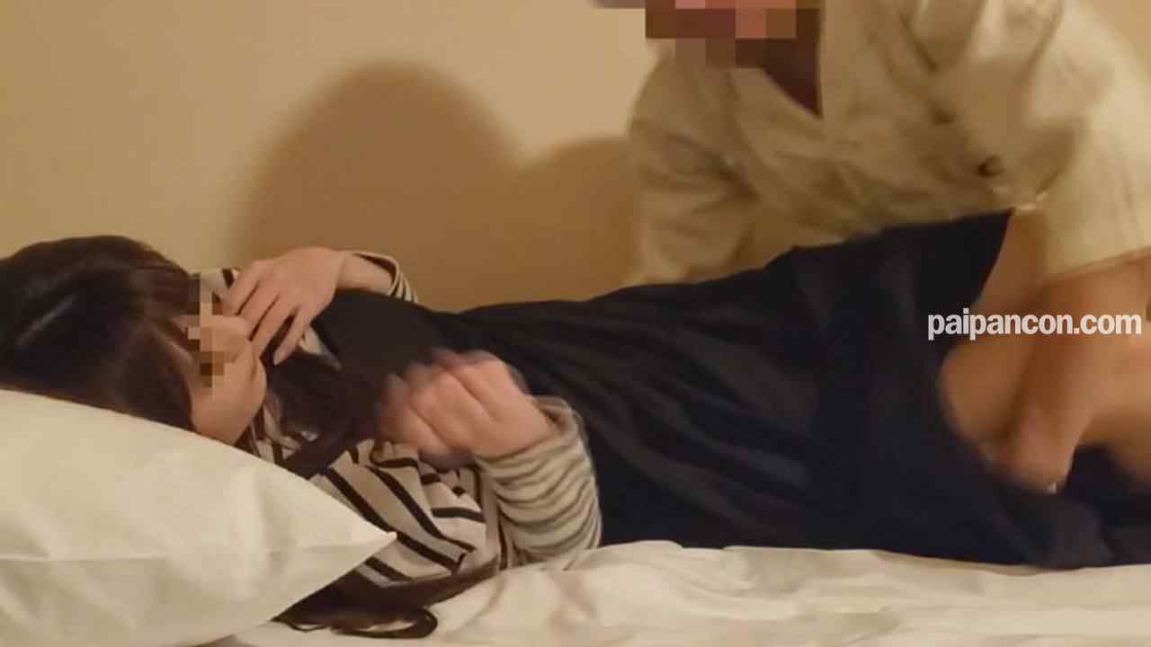 FC2-PPV-1565409 - 【個人】旦那に売られた奥さん、すべてを諦めて他人棒に中出しされる