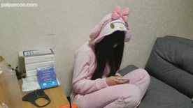 FC2-PPV-1763774 - #年齢不詳**娘を部屋に連れ込み強引にはめる