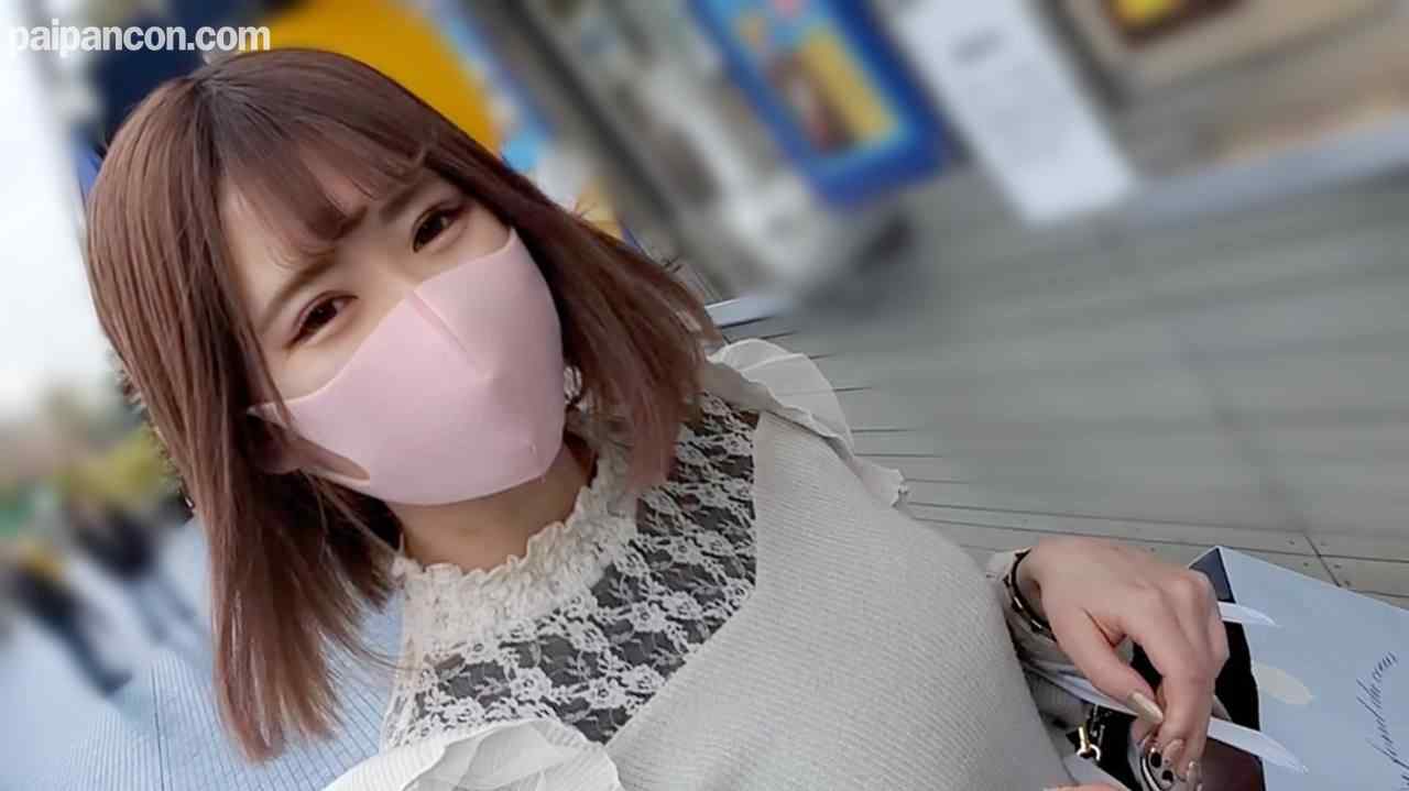 FC2-PPV-1898763 - 【初撮影】忘れ物を届けてくれた親切な巨乳カフェ店員に中出し！！