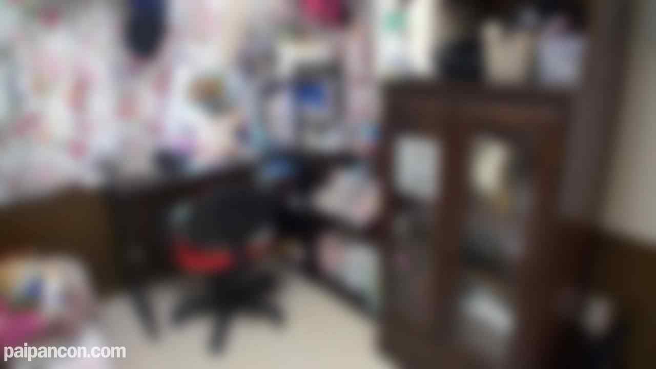 FC2-PPV-1926794 - 【あやか自宅編】旦那と子供が出掛けている間にガチ自宅でセフレと中出しSEXする超変態不貞妻のハメ撮り動画【個人撮影】