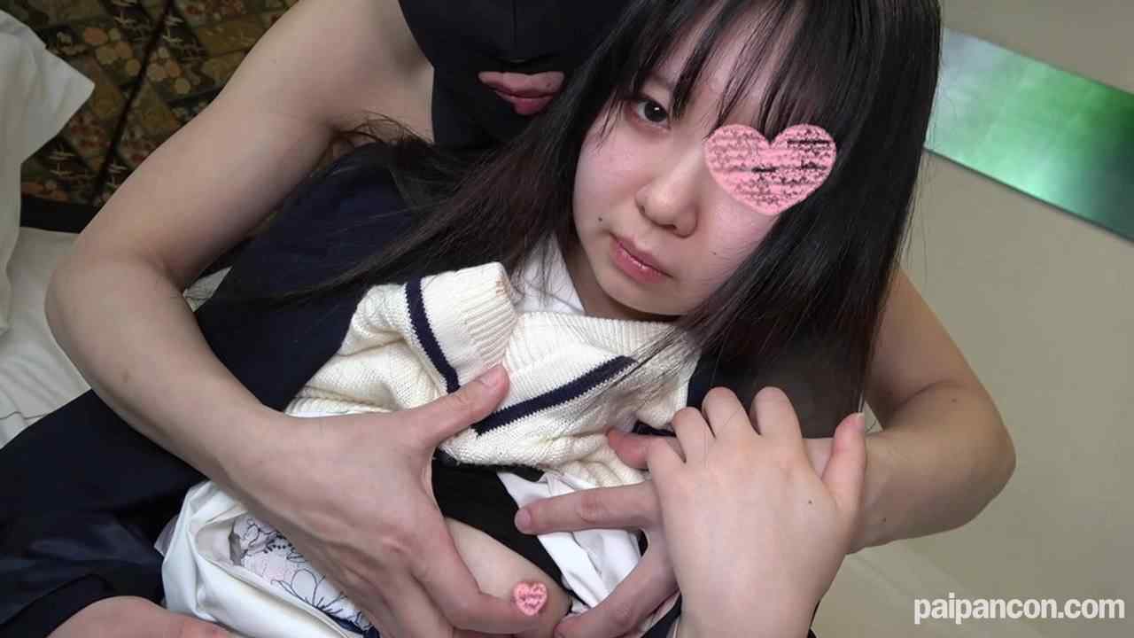 FC2-PPV-2972795 - 合計３作品！怒涛の２００分！！ Ｒ４卒業生の色白スレンダー美**は剛毛未処理マンコで感度良好。電マ＆手マンで豪快お漏らし。