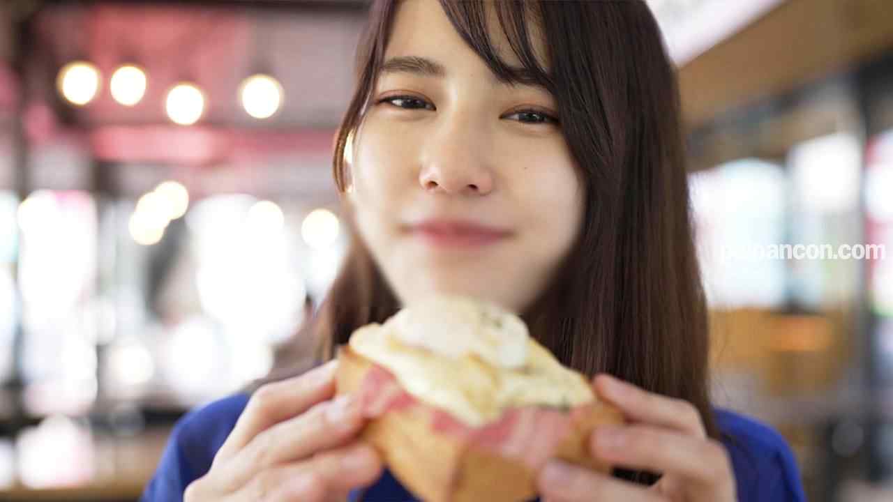 FC2-PPV-3016176 - 【FC2発撮り】顔出し！素人女子大生【限定】まやちゃん20歳 有名ライブ配信者の一面を持つ女子大生をゲット！配信を止めて即SEXしちゃうH大好きガール！リスナーに知られたら炎上必至