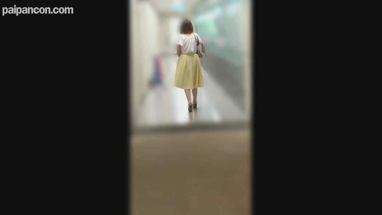 FC2-PPV-3064750 - 【無修正ｘ個人撮影】お稽古の月謝の支払いの為に体を売る人妻…自分の子供が水泳教室の時間に、公民館の多目的トイレで￥交でお金を稼ぐ主婦に中出しを強要！