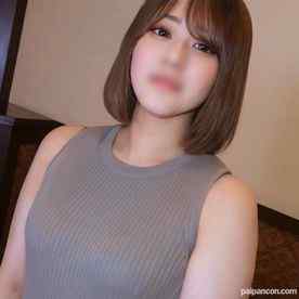 FC2-PPV-3895544 - 【無】可愛くて美人！大手ハンバーガーショップ店員さんとハメ撮り！アヘ顔でおチ〇ポ求めてイキまくる変態店員さんにごっくん一回、中出し二回の豪華三本立て！※特典高画質Ver