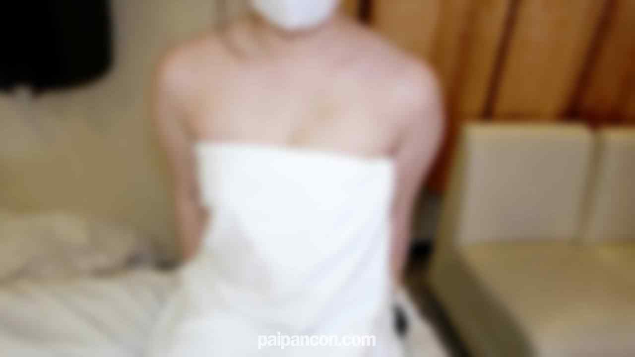 FC2-PPV-4463217 - 【無】街で見つけた完全素人美人さん、ホテルへ連れ込みニーハイ履かせてハメ撮り。初めてなのにごっくん一回と、中出しさせてくれました。※特典高画質版