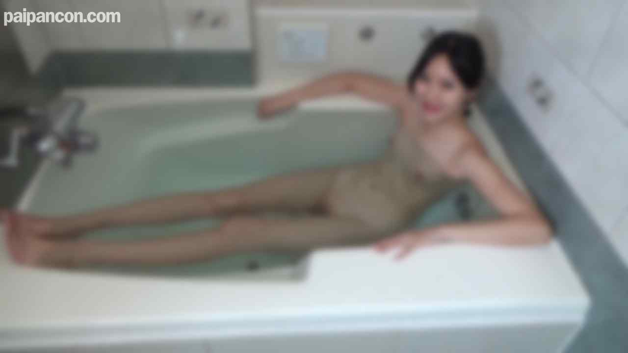 FC2-PPV-4464411 - 表参道でス●ウトした笑顔のかわいい大学生。高身長で足長スレンダー美女。近い将来はモデルだね！と信じ込ませて言葉巧みに個人撮影。極小オマンコに巨根をねじ込み膣奥中出し！レビュー特典:フェラ手コキ顔射！ thumbnail_2.jpg