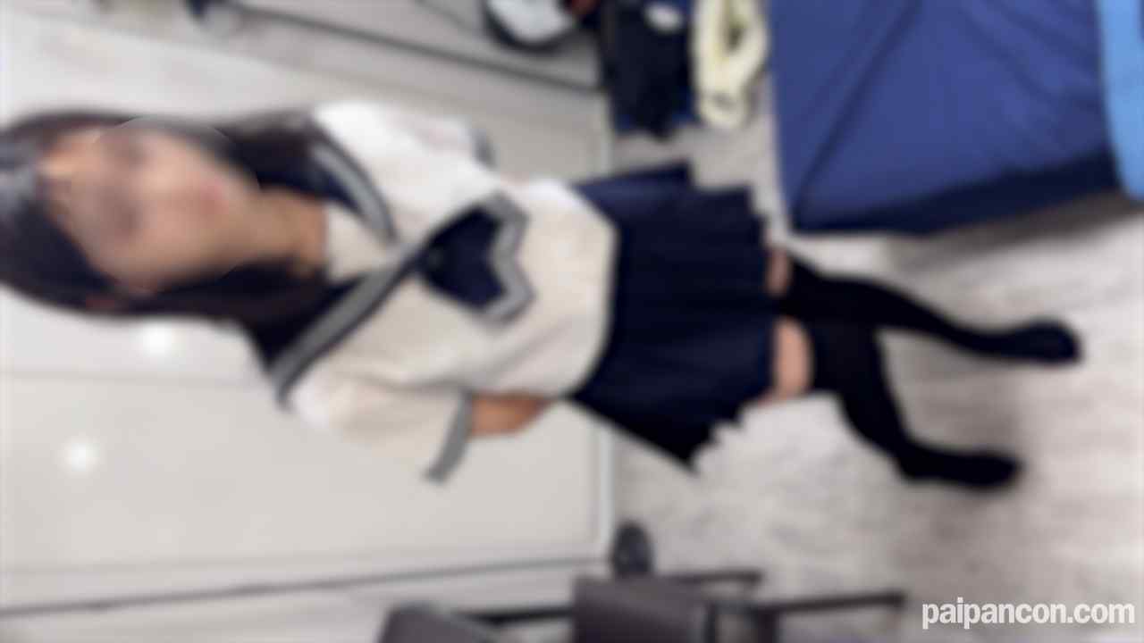 FC2-PPV-4550484 - 【個撮】おっとり清楚系美女４ 「おちんちん硬い・・♡♡」卒したてのセーラー服で、硬いチンポに突かれあっさり中イキ大量中出し♡♡ thumbnail_3.jpg