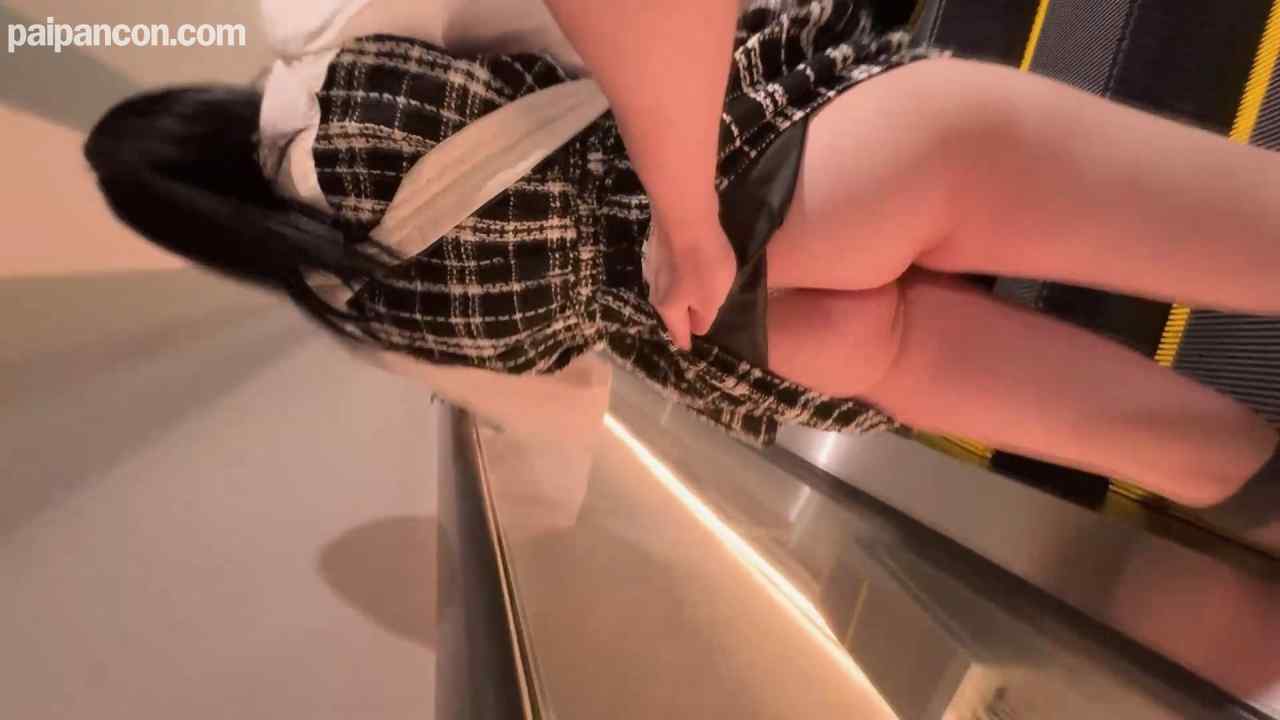 FC2-PPV-4687524 - 新垢ｲﾍﾞﾝﾄ限界価格70％OFF顔出し【未公開】148㎝圧倒的ろ〇の18歳ｺﾝｶﾌｪ嬢。汗たっぷりの巨根にﾒｽ顔発令。発情した膣に2度の種付け。。。 thumbnail_2.jpg