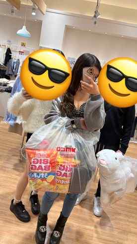 FC2-PPV-4873970 - 旦那の残クレα―ドの借金払う為に、おじさんに抱かれるギャル妻さん　初めの時の撮影は途中でゴム外して中出しされましたｗｗ cover.jpg